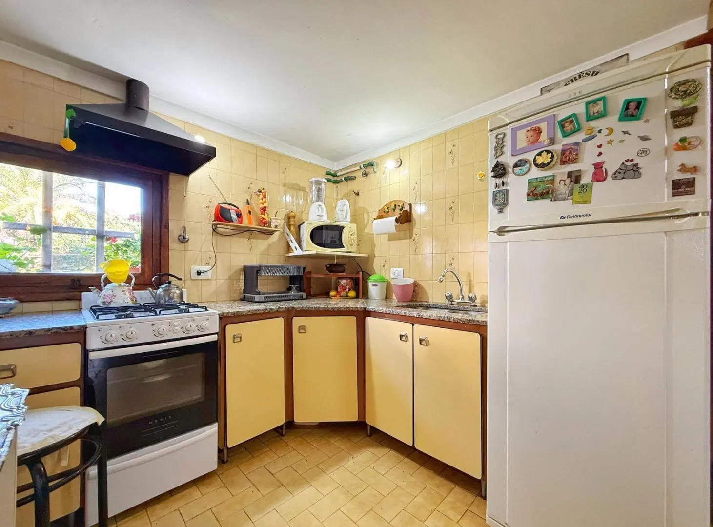 Casa con garage y parque · Colinas de Peralta Ramos 2