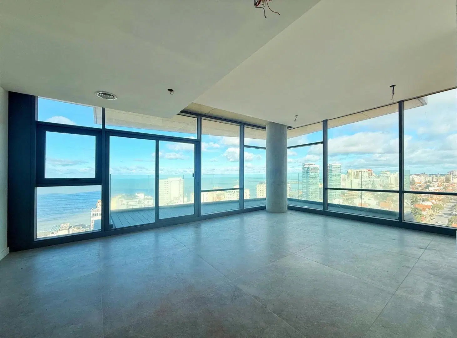 Departamento 3 ambientes con vista al mar · Playa Varese 2