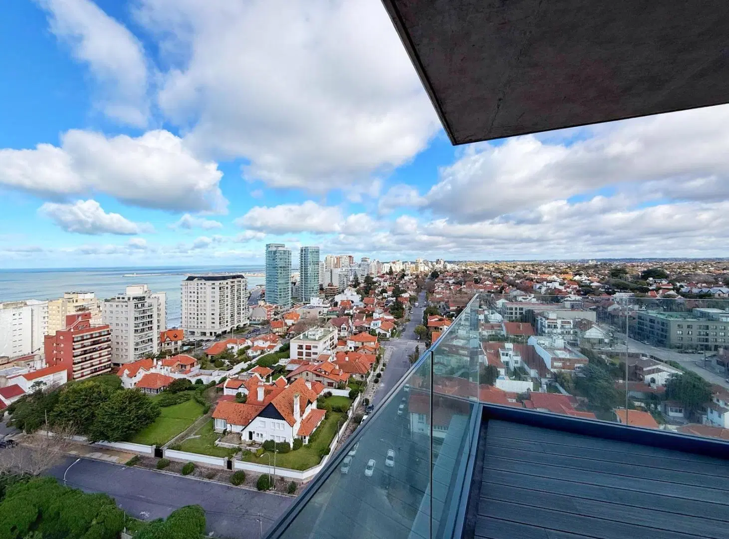 Departamento 3 ambientes con vista al mar · Playa Varese 4