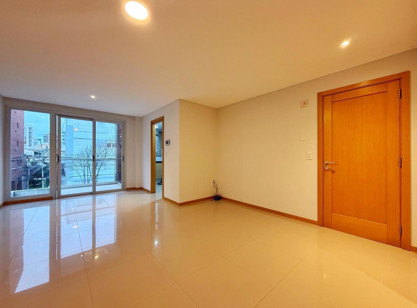 Foto de Departamento 3 ambientes con cochera · Playa Grande, imagen 5
