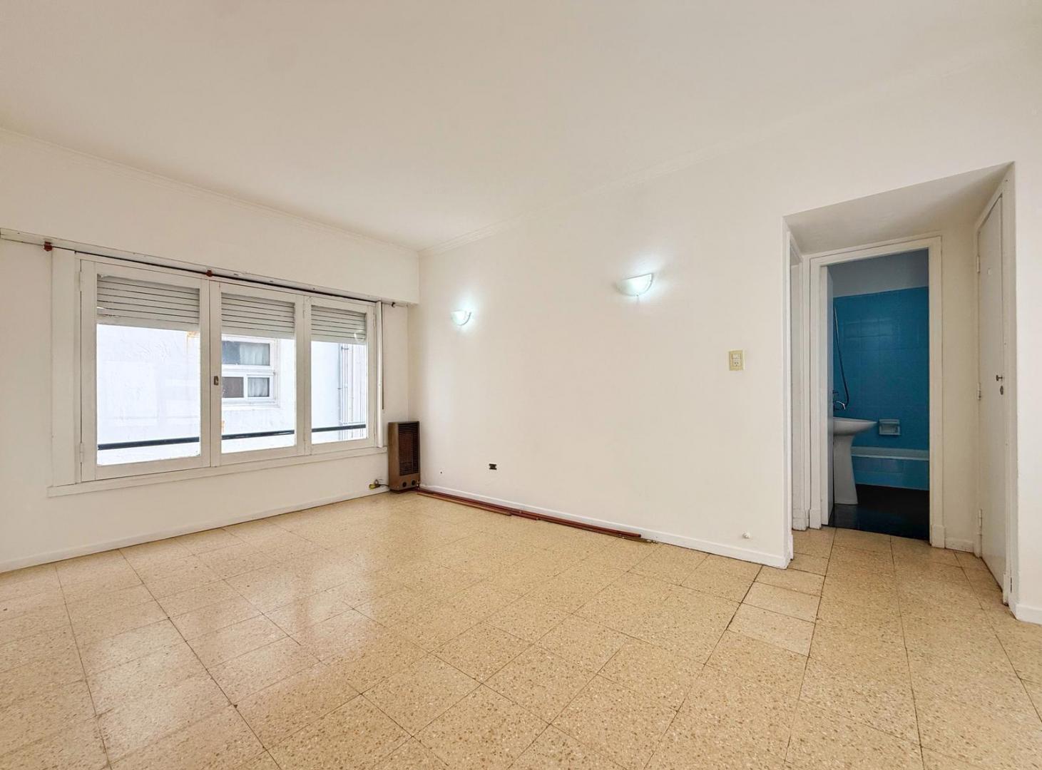 Foto de Departamento 2 ambientes con cochera · Centro, imagen 4