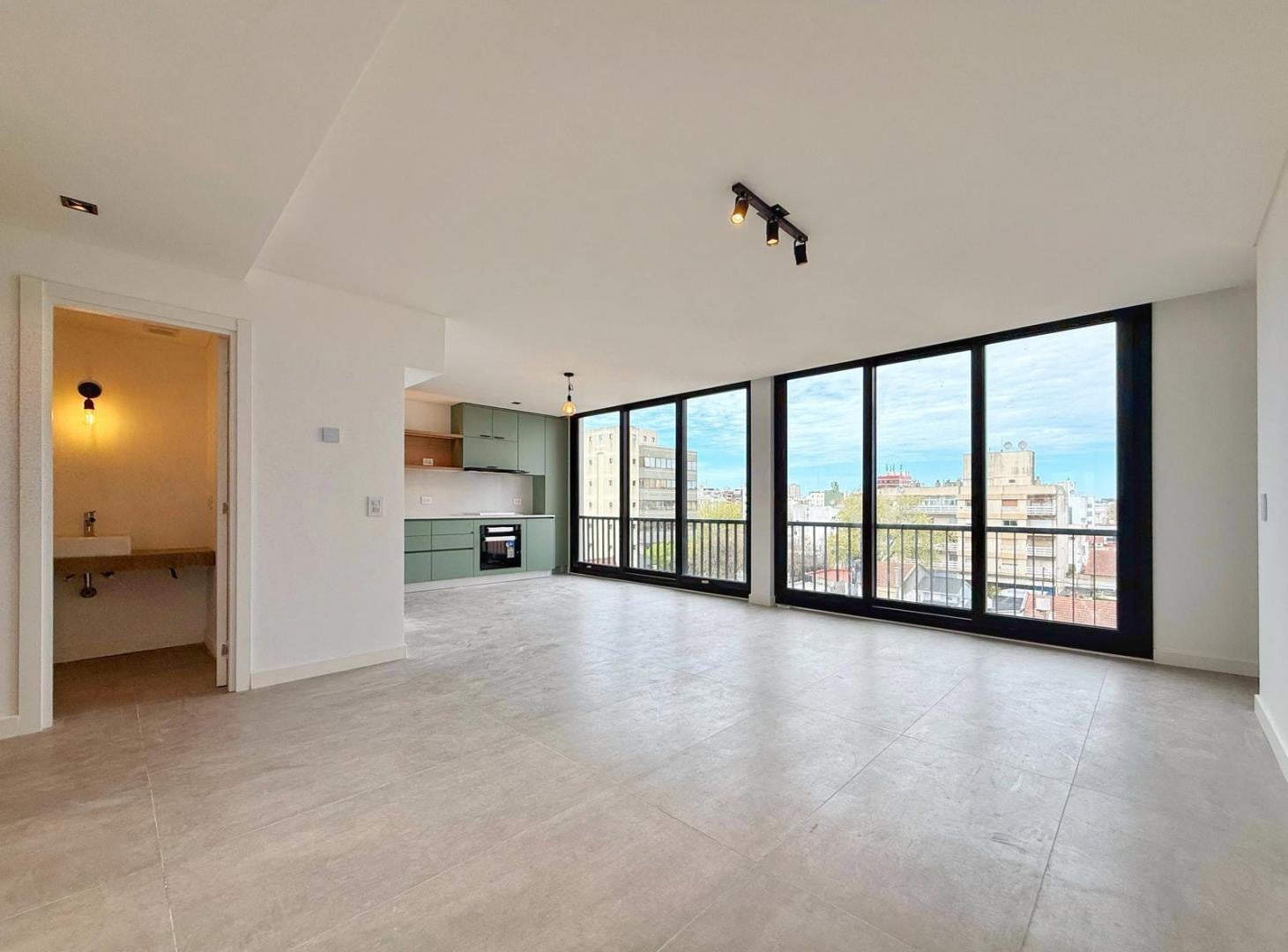 Foto de Semipiso 3 ambientes con escritorio y terraza propia con parrilla ·, imagen 1