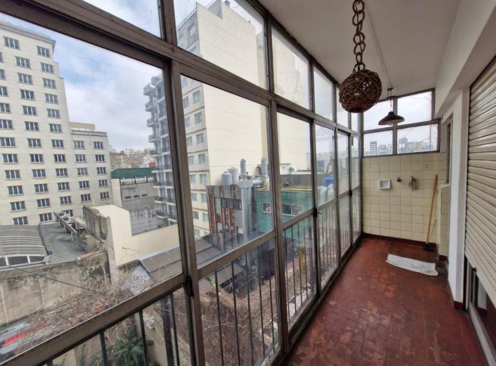 2 Ambientes Amplios con Balcon en Recoleta 3