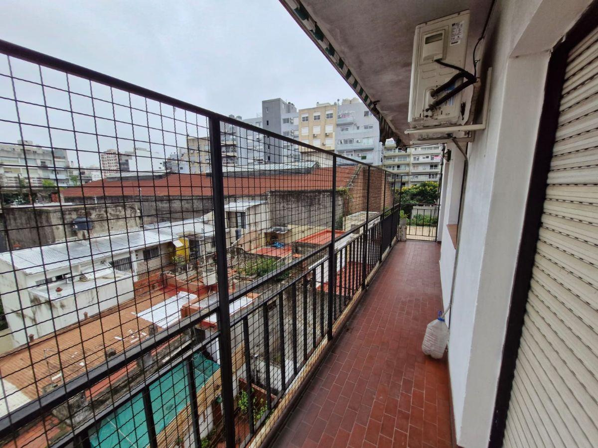 4 Ambientes Amplios C/ Balcón Corrido