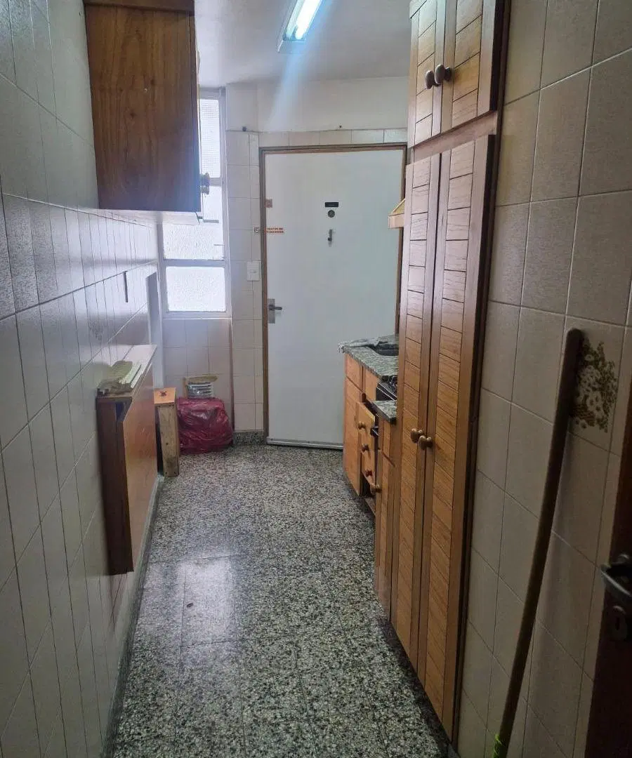 Excelente 2 Ambientes, Semipiso, entrada doble circulación al frente c/ Balcon 4