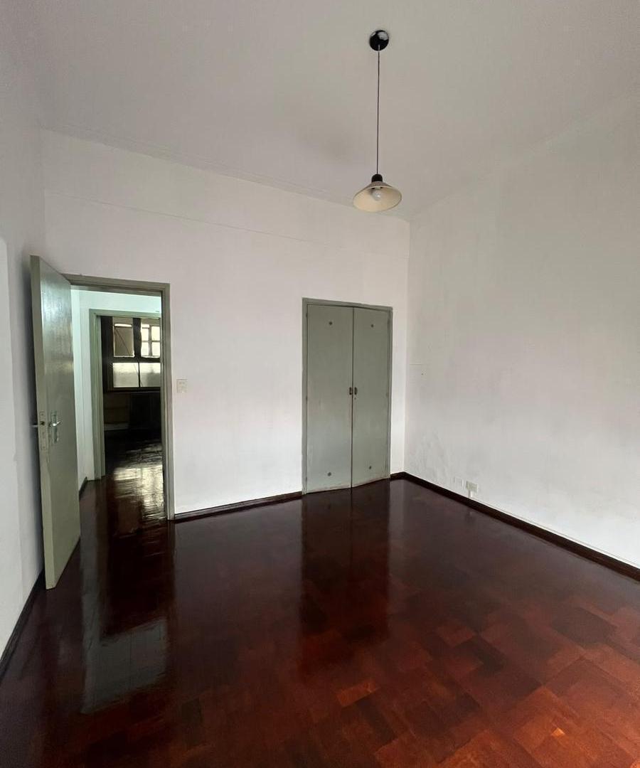 Foto de 3 Ambientes c/ Dep. al Frente c/ Balcon, imagen 1