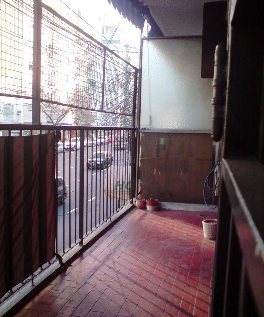 Foto de 2 Ambientes Amplios al frente c/Balcon Corrido, imagen 1