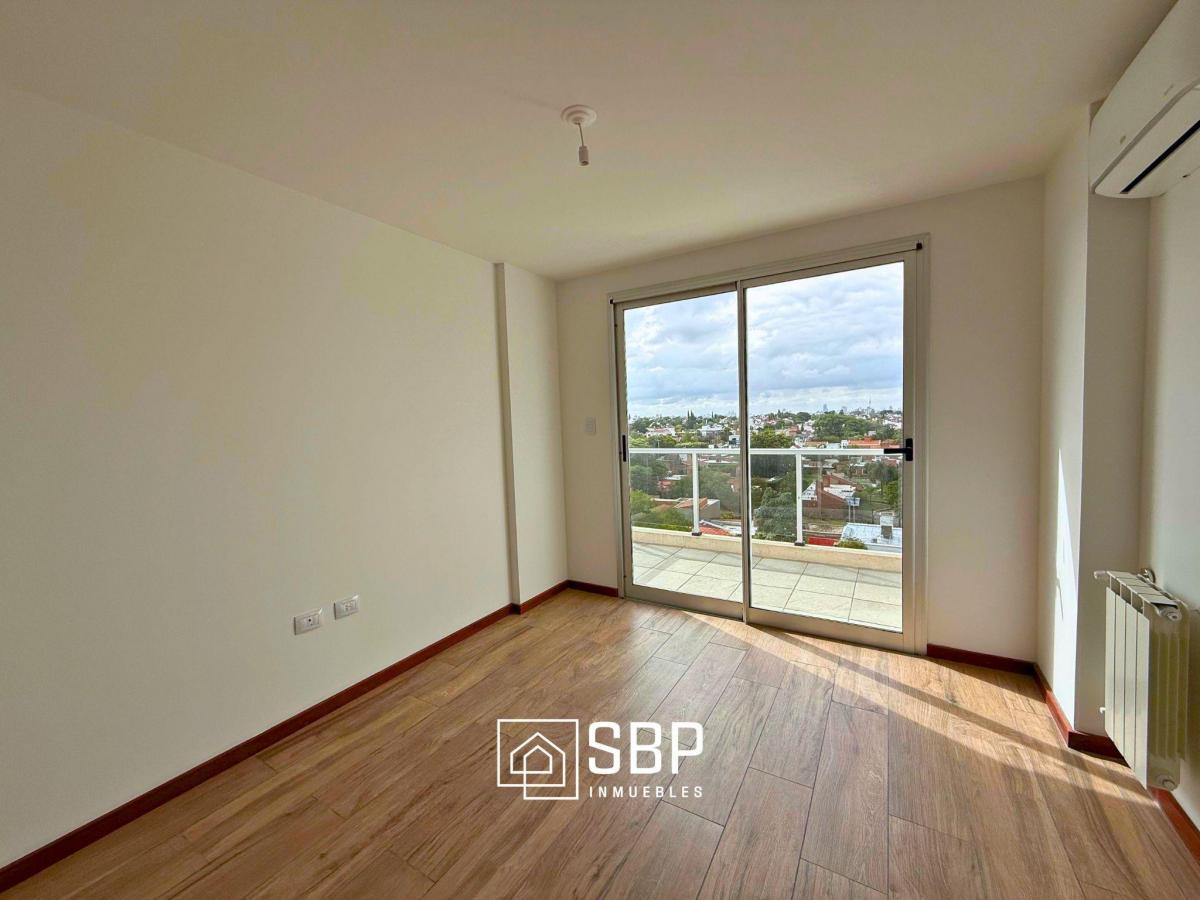 Departamento en Venta | 3 Dorm. | Mediland | Cochera | Pileta | Seguridad 24 Hs. 3