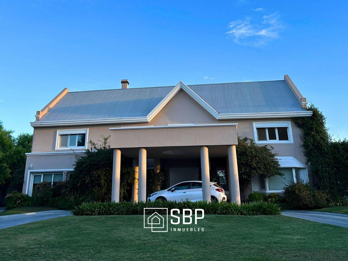 Casa en Venta | Las Delicias | Propiedad de Categoría | 1200 m Cubiertos 4