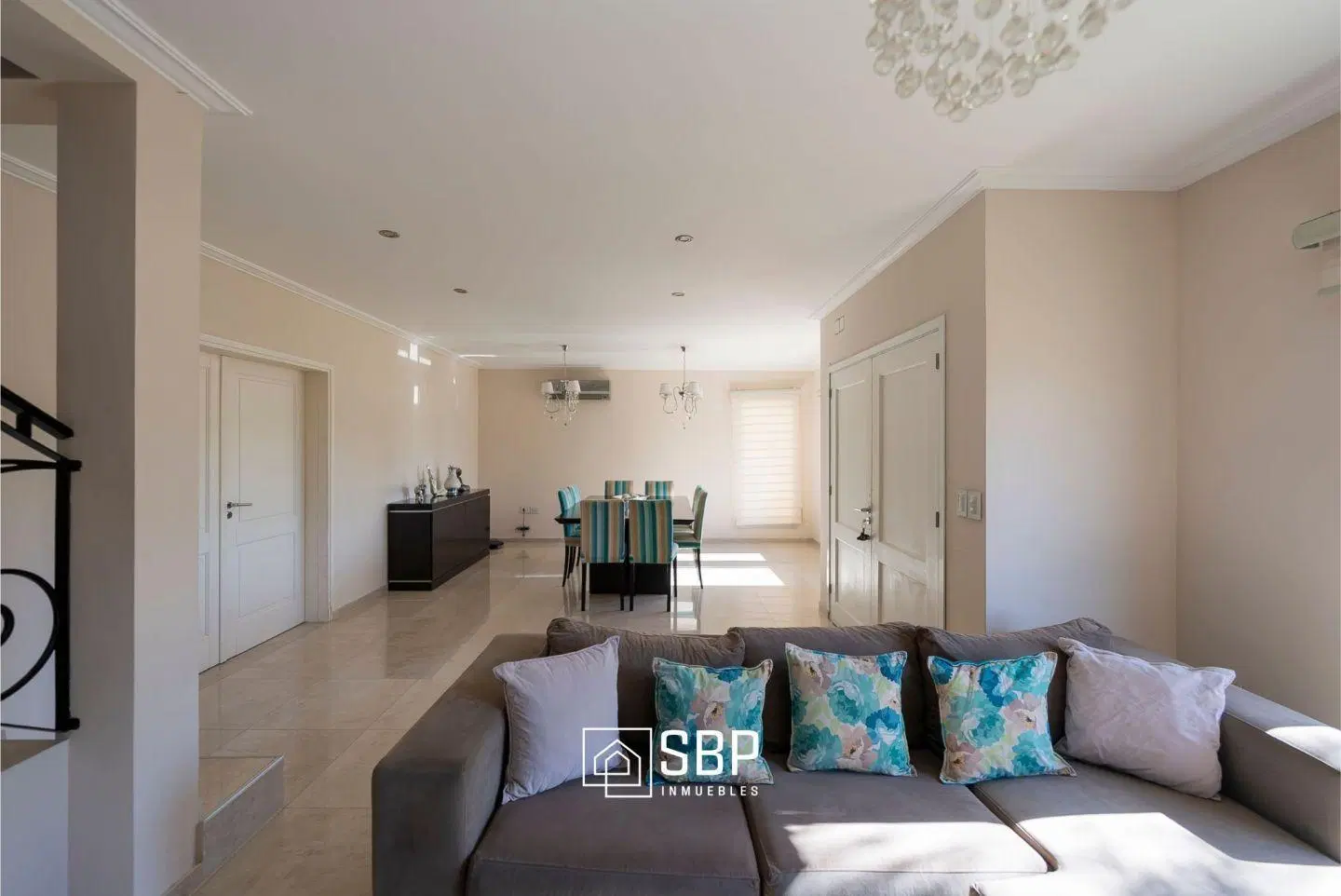 Casa en Venta | Tejas 3 | 4 Dorm | Pileta | Frente a Espacio Verde 3