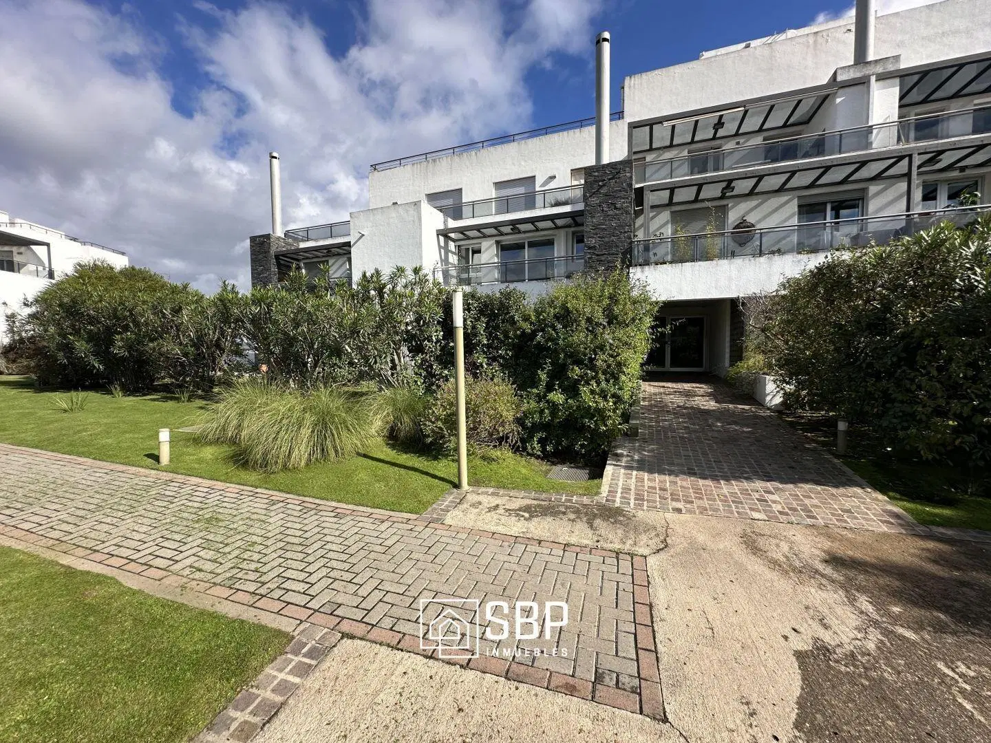 Departamento en Venta | Semipiso | 3 Dorm | Casonas del Golf 2