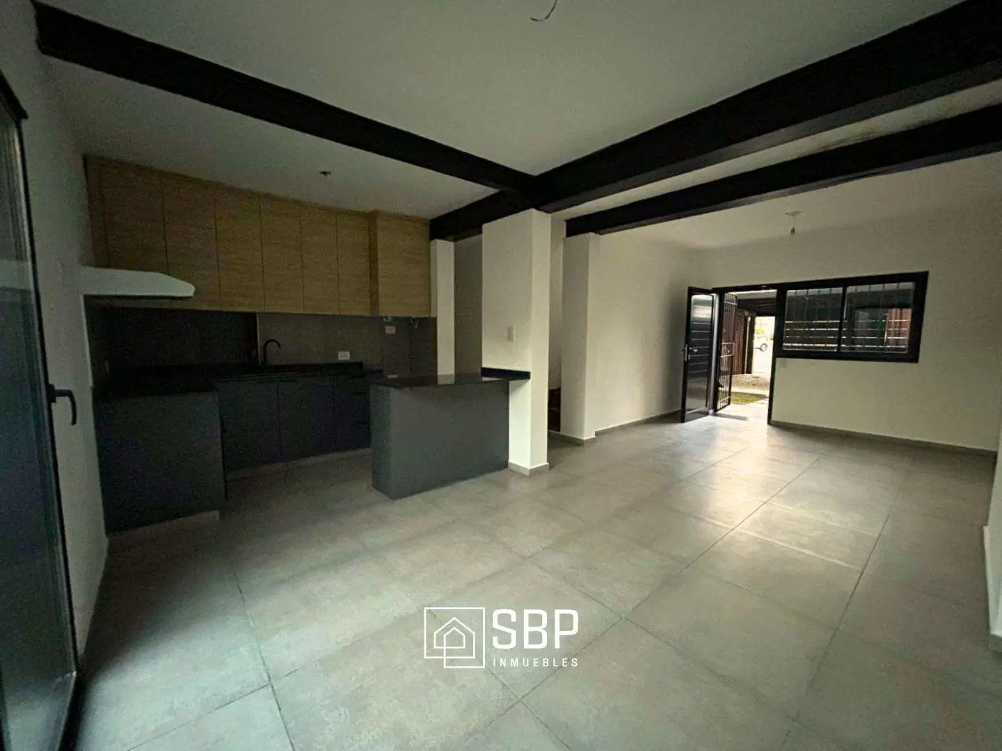 SE ALQUILA DUPLEX | A UNA CUADRA DE RECTA MARTINOLLI 5