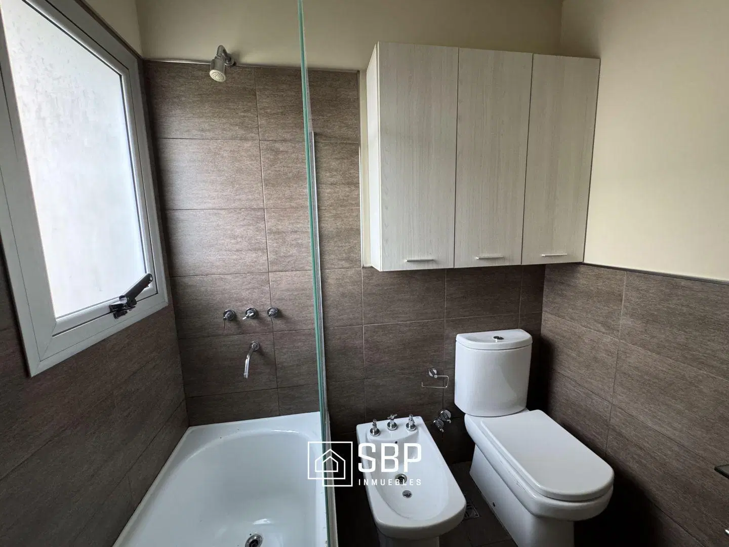 Dúplex en Alquiler | Villa Belgrano | 3 Dorm | Seguridad 24 hs 3