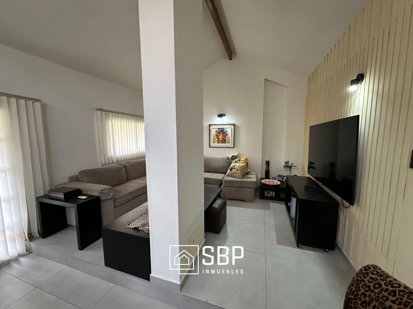 Foto de Casa en Venta en Urca | 2 Dorm | Jardín con Pileta, imagen 4