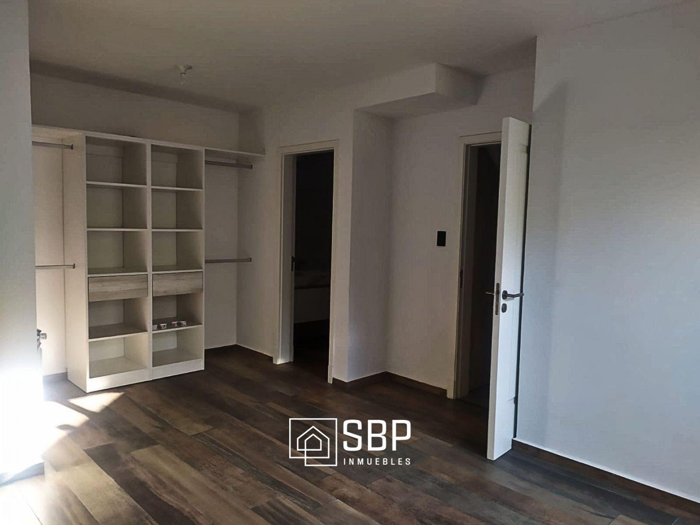 Foto de Alquiler Duplex Villa Belgrano | 3 dorm | Suite en Planta baja, imagen 1