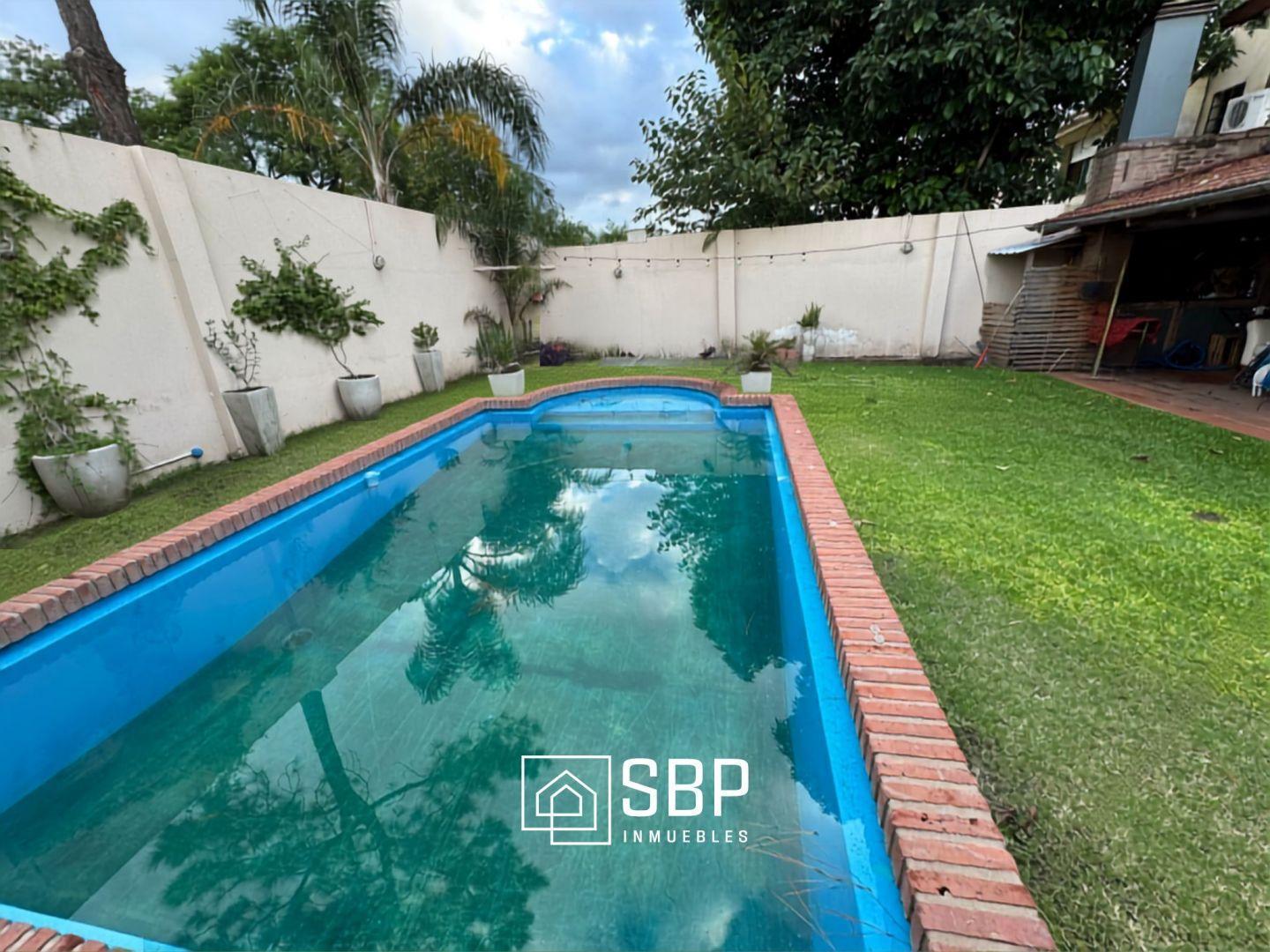Foto de Vendo Casa en URCA | 3 Dorm | Escritorio | Pileta, imagen 3