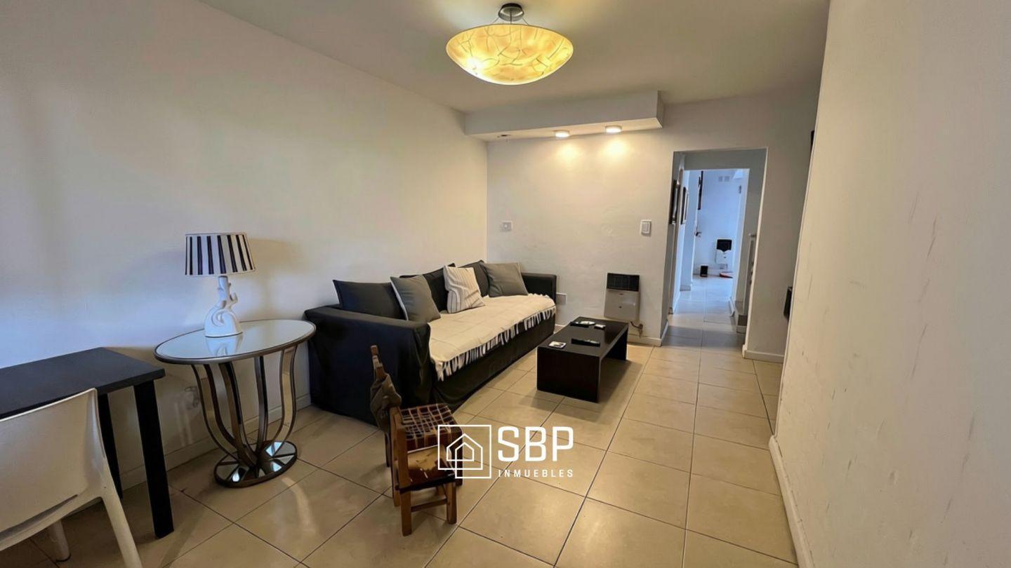 Foto de Vendo duplex 3 dorm | Apto Credito | Patio con Asador | Villa Belgrano, imagen 2
