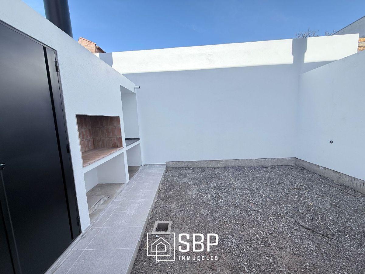 Foto de Alquilo Dúplex en Urca | a Estrenar | 2 Dorm con Jardín, imagen 2