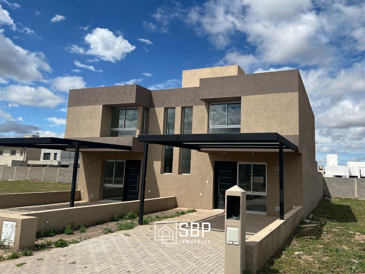 Foto de Vendo dúplex en Docta a estrenar 3 dorm con Patio y cochera doble, imagen 1