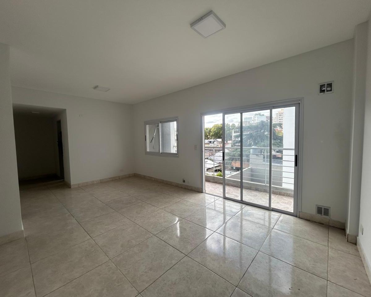 Departamentos de 2 y 3 Ambientes en Venta Peron 4070 2