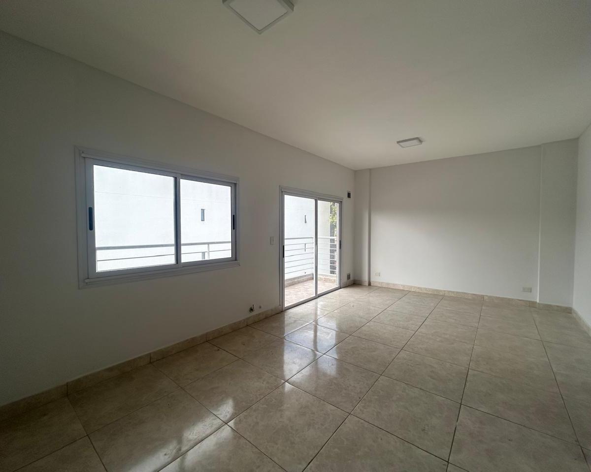 Departamentos de 2 y 3 Ambientes en Venta Peron 4070 3