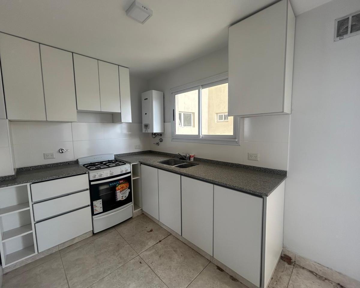 Departamentos de 2 y 3 Ambientes en Venta Peron 4070 5