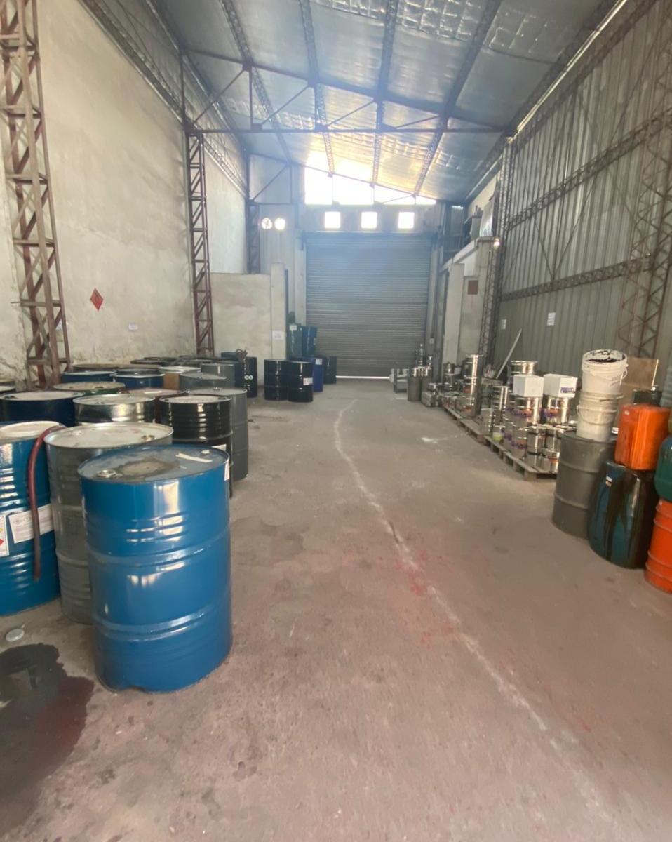 Galpón 1200 m² en Venta Zona Industrial, Lomas del Mirador 3