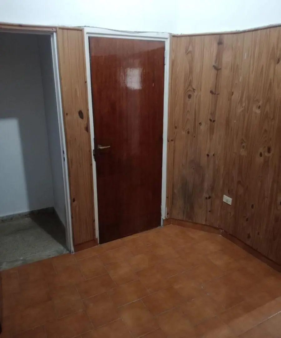 Nuevo Valor Venta Casa con Local La Tablada 4