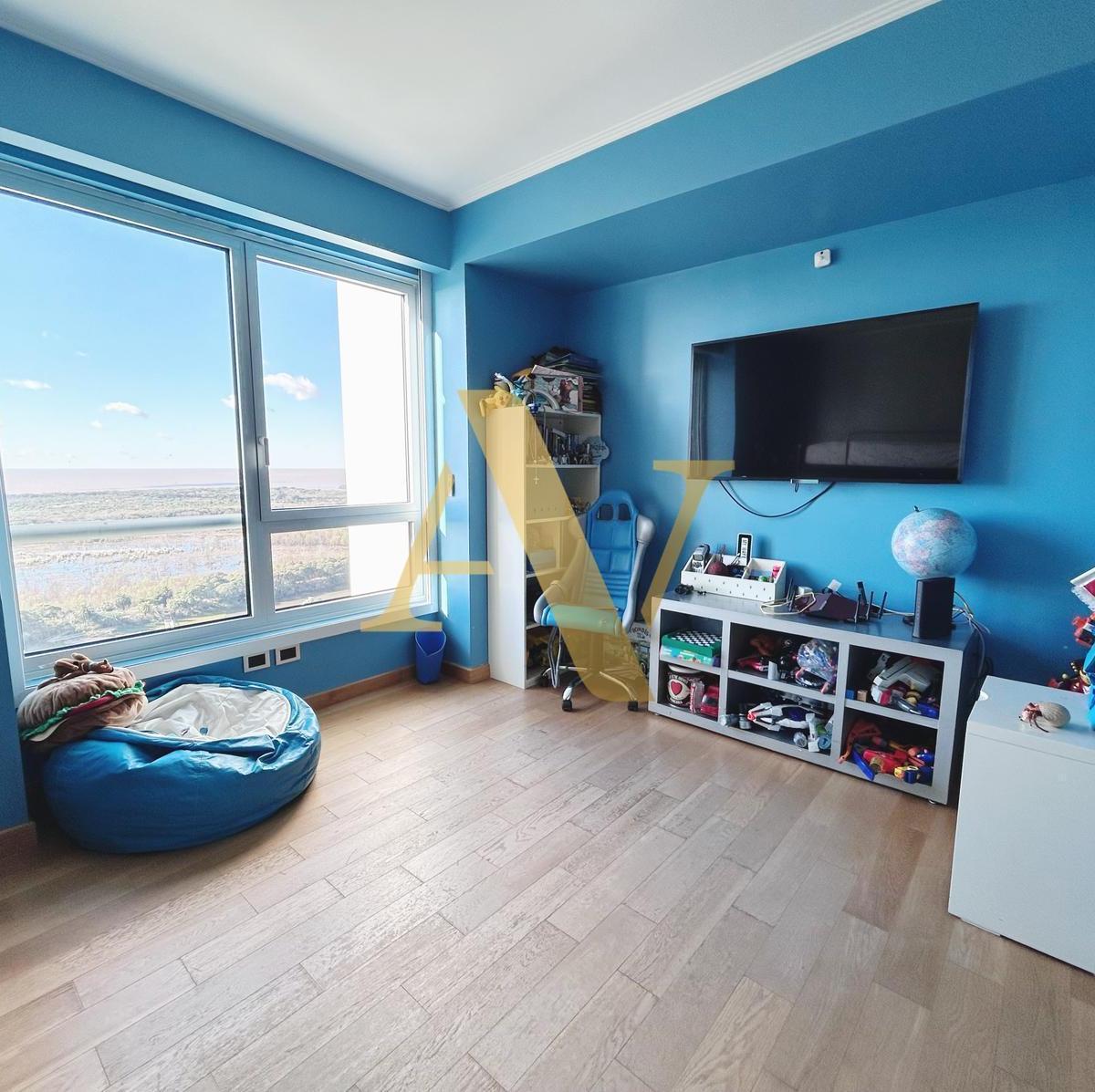 Excelente 3 Suites con Dependencia en Venta, Renoir 2
