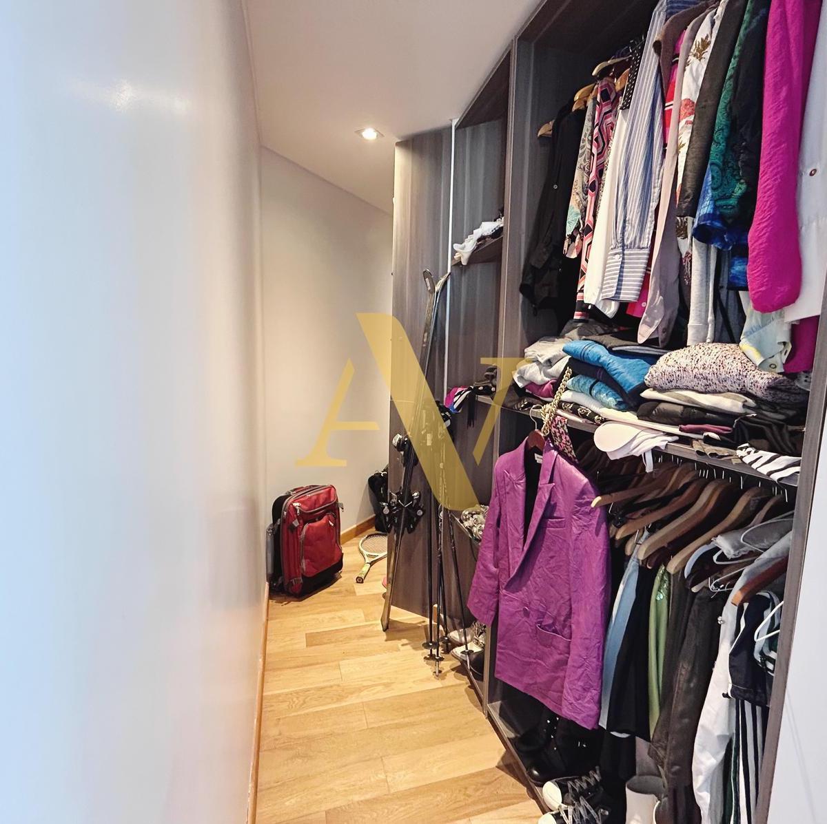Excelente 3 Suites con Dependencia en Venta, Renoir 4