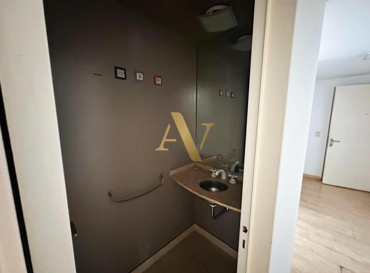 Departamento en venta de 4 ambientes con balcón 3