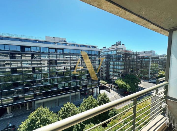 Departamento en venta de 4 ambientes con balcón 2