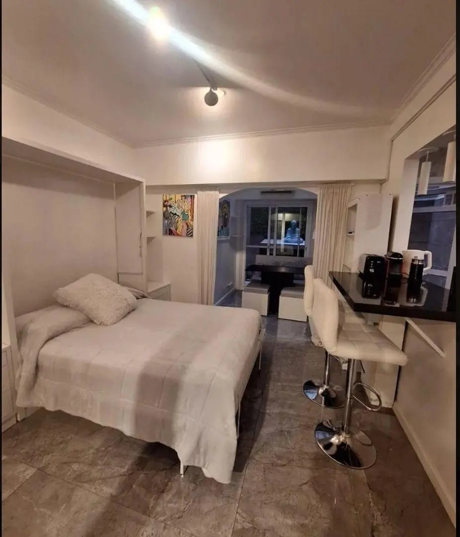 Venta amb fte a Pza Vicente López impec A.Prof Recoleta 5