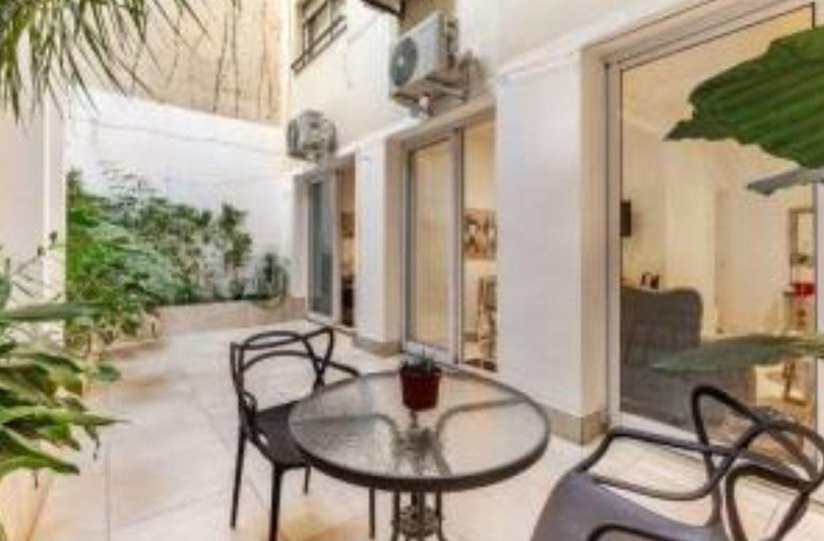 Foto de Venta exc planta baja 3 ambientes a nuevo Recoleta patio jardin, imagen 3
