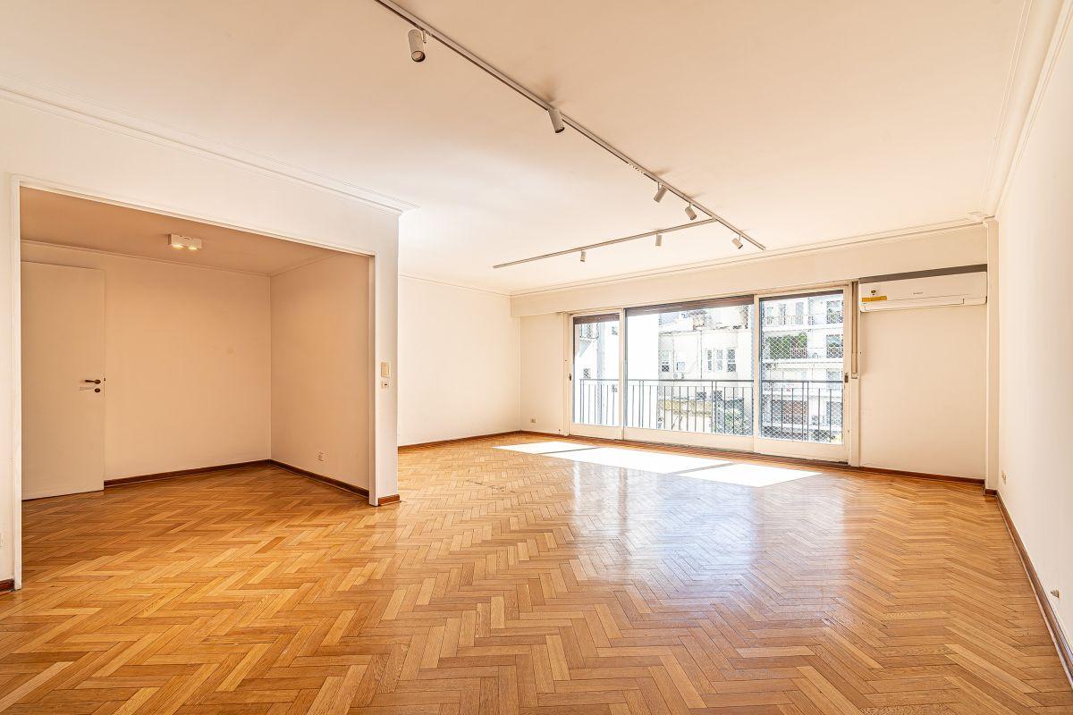 Foto de Venta exc departamento Avda Alvear 1500 Recoleta 5 ambientes 2 cocheras, imagen 2