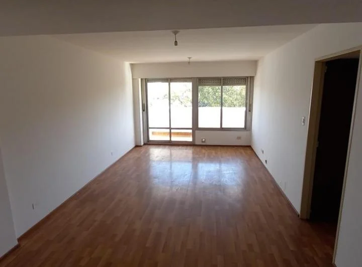 DEPARTAMENTO DE TRES DORMITORIOS 2