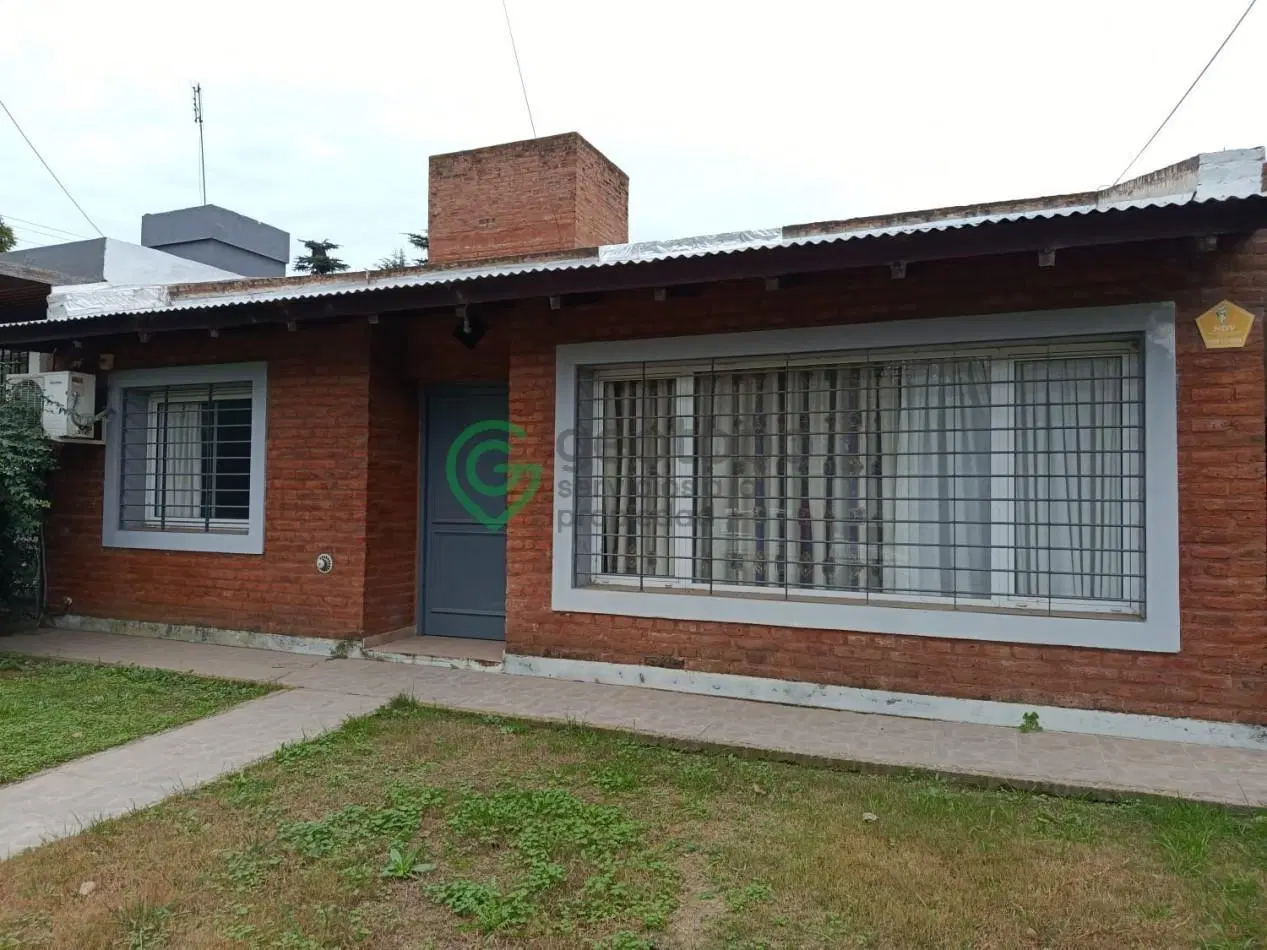 VILLA ALLENDE GOLF - ALQUILER TRES DORMITORIOS Y PILETA 1