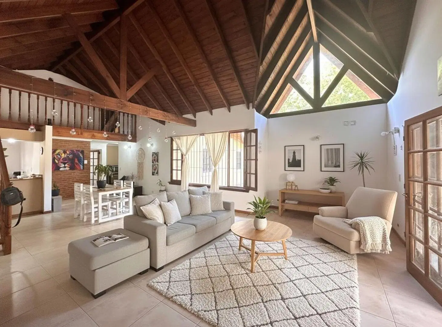 Casa 7 ambientes - Ricardo Rojas - doble altura 2