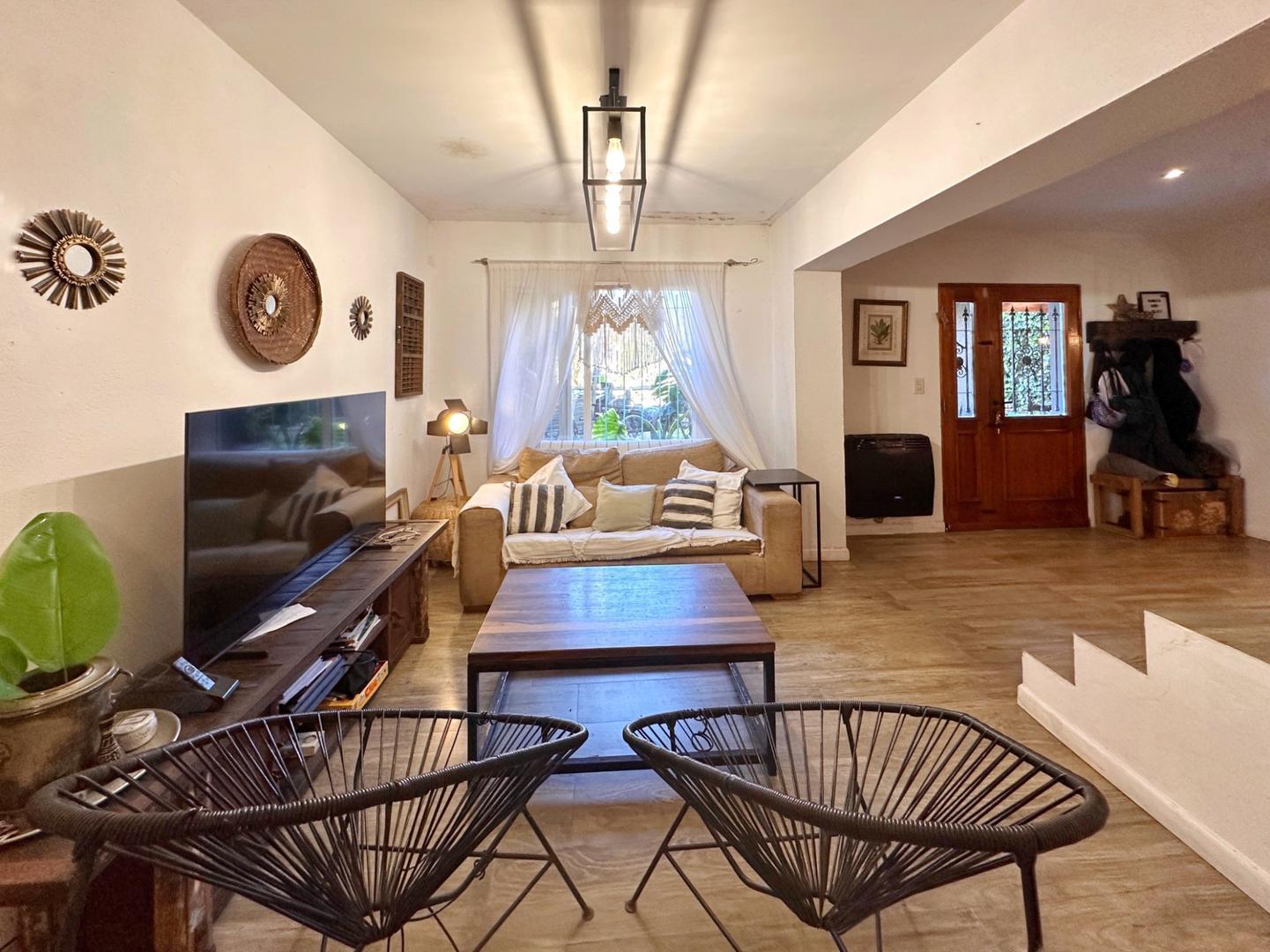 Foto de CASA - 5 AMB - ESCRITORIO - GALERÍA - PISCINA - "EL CASCO", imagen 4