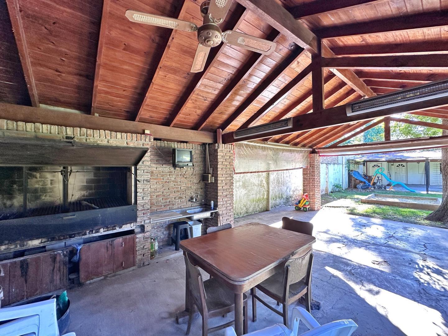 Foto de Casaquinta "El Casco" lote 1.600 m²+Casa Huéspedes+Piscina, imagen 4