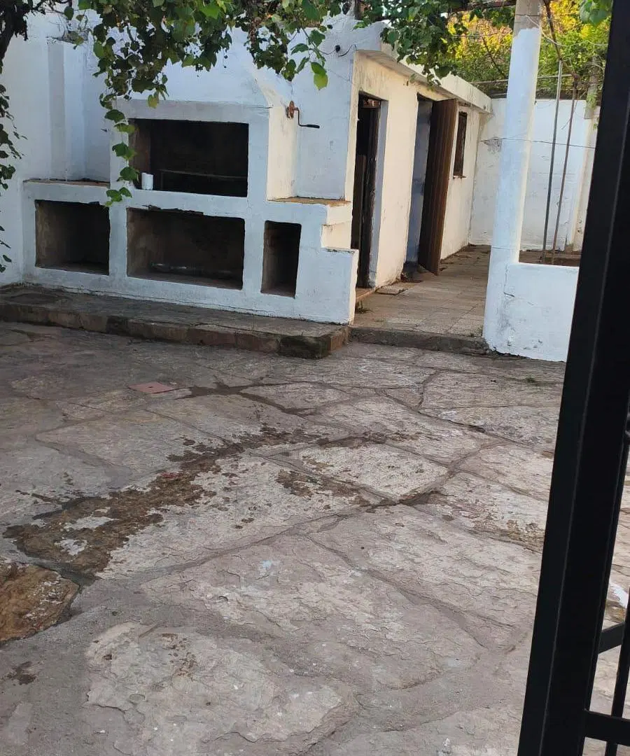 CASA MAS DEPARTAMENTO EN VENTA, BARRIO GUIÑAZU 5