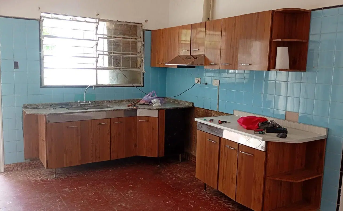CASA MAS DEPARTAMENTO EN VENTA, BARRIO GUIÑAZU 7