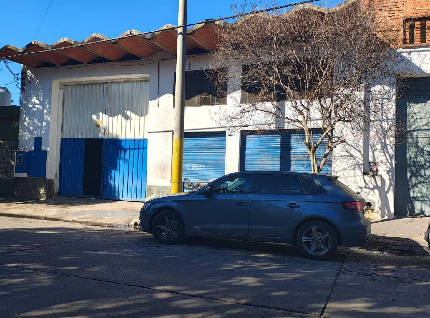 ¡Imposible Mejor! Galpón 600m con Oficina y Baño - Impecable Estado- B Talleres 2