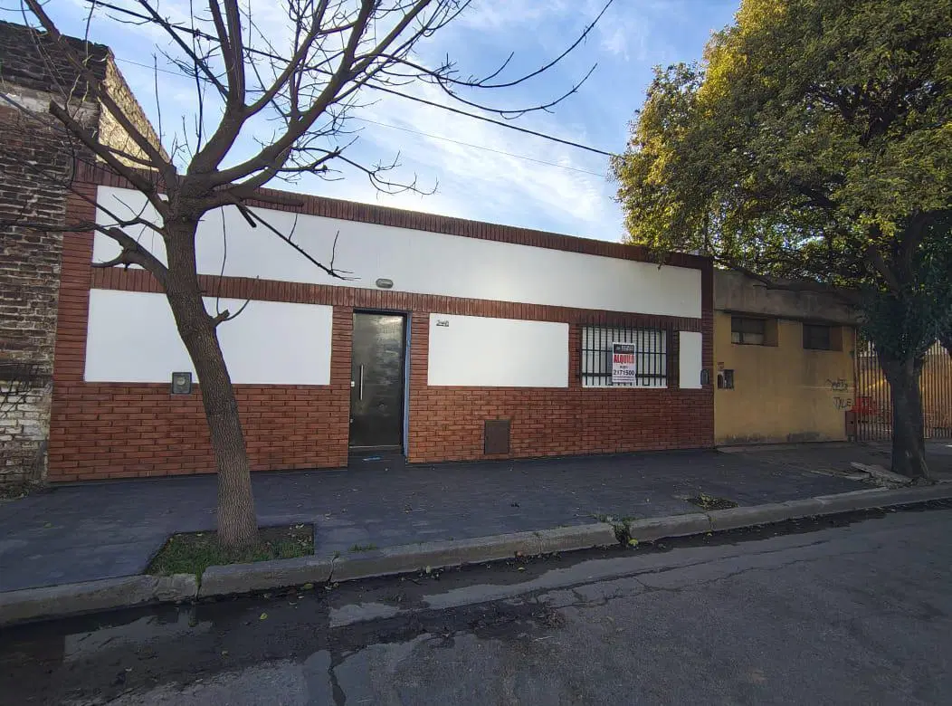 EXCELENTE DEPARTAMENTO EN BARRIO TALLERES DOS DORMITORIOS 2