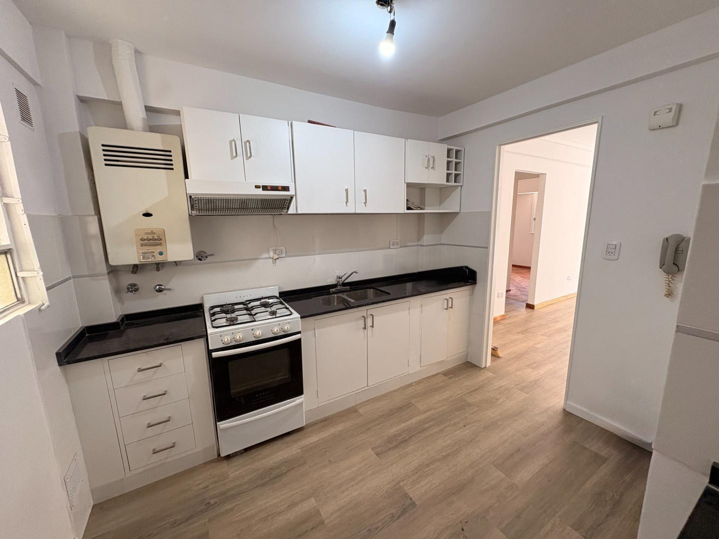 Foto de Venta en V. Uqruiza - Remoledado a nuevo en 2025!, imagen 4