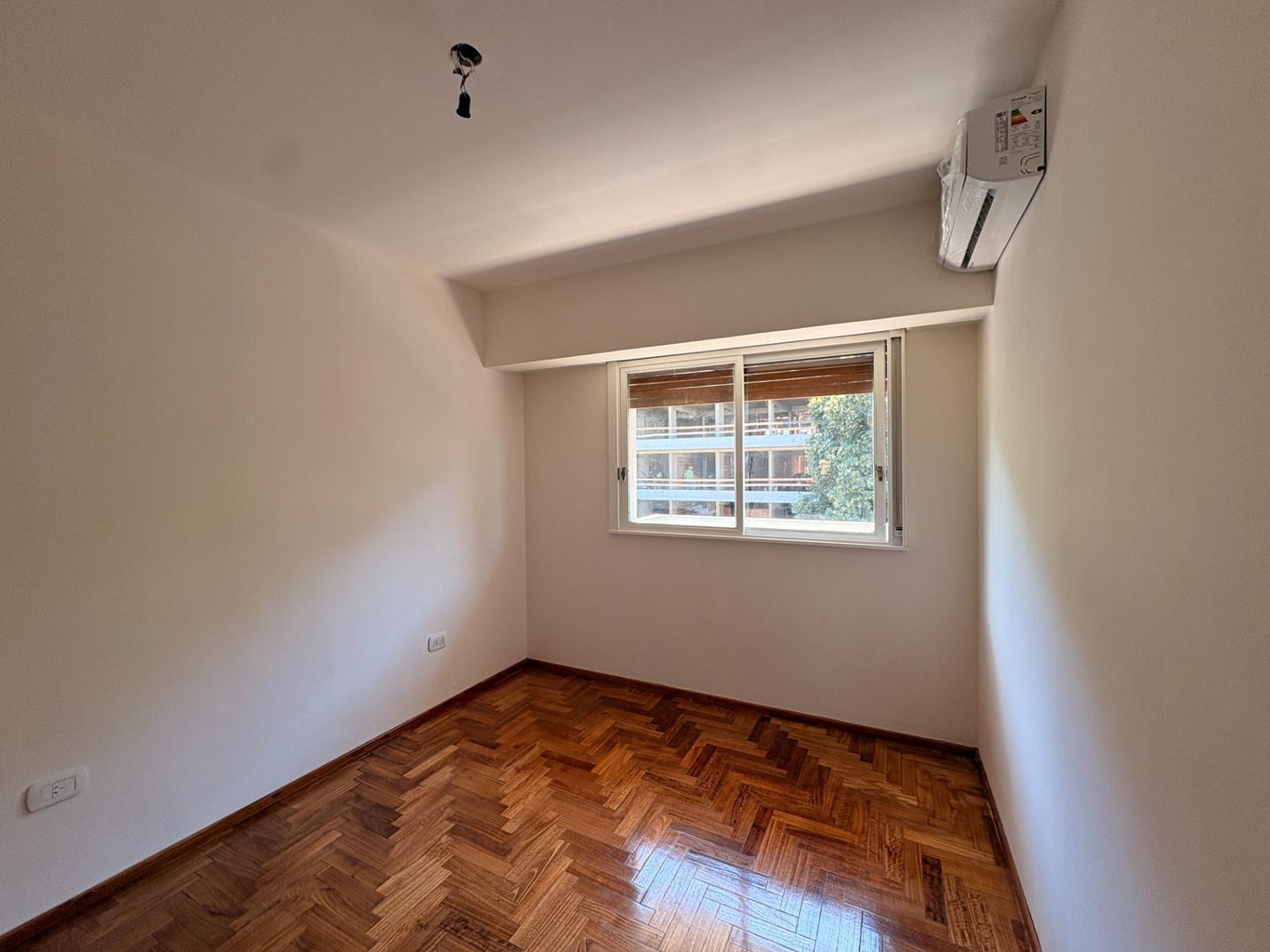 Foto de Venta en V. Uqruiza - Remoledado a nuevo en 2025!, imagen 2