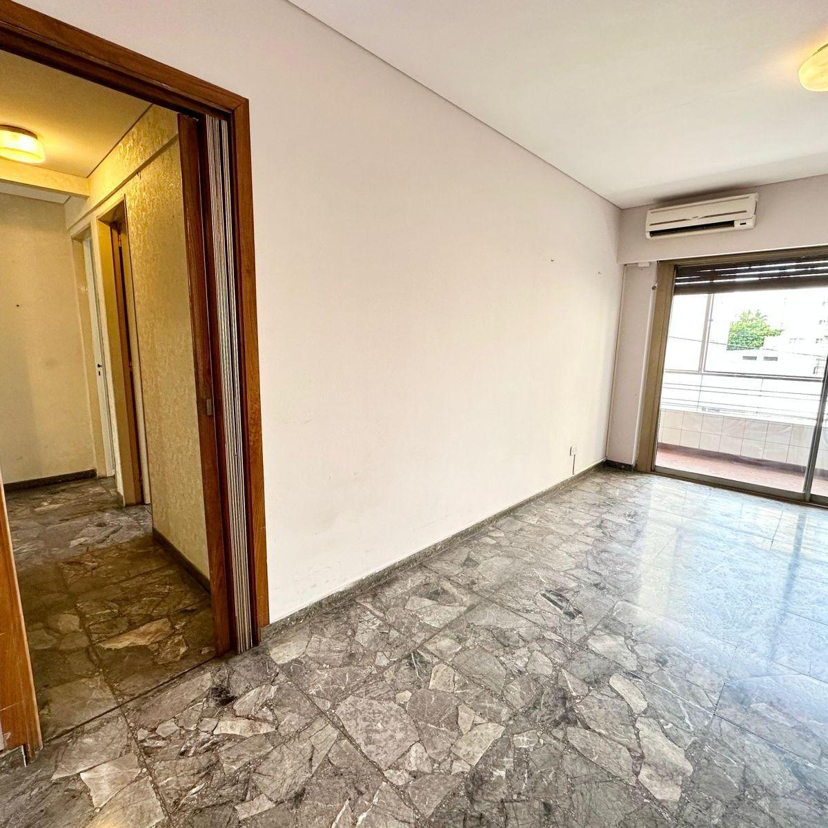 Foto de DEPARTAMENTO DE 4 AMB. CON COCHERA, imagen 3