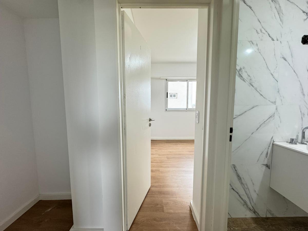 Departamento de 4 Ambientes con Balcón Aterrazadado Tipo Duplex con Cochera 4
