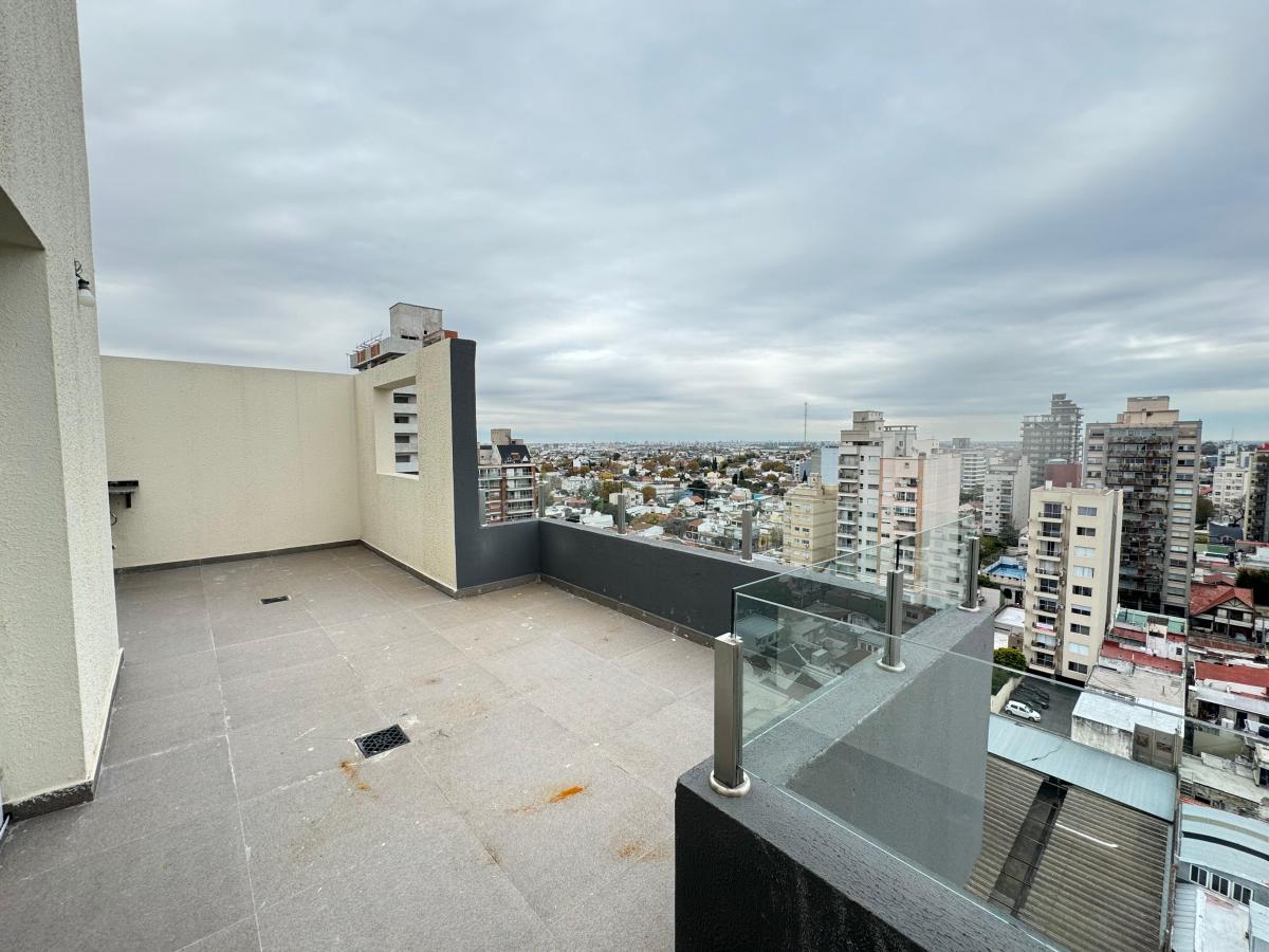 Departamento de 4 Ambientes con Balcón Aterrazadado Tipo Duplex con Cochera 5