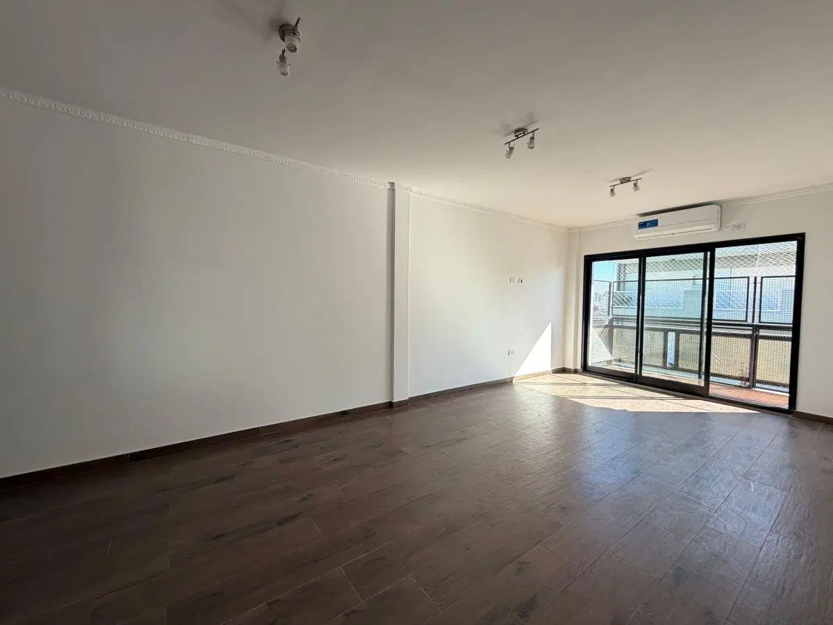 AMPLÍSIMO DEPARTAMENTO DE 3 AMBIENTES REFACCIONADO A NUEVO 8